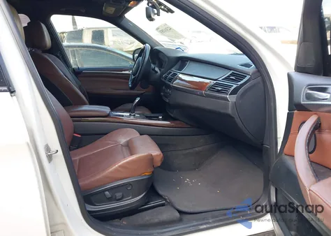 2011 BMW X5 xDrive35D from USA, damaged, VIN 5UXZW0C52BL370833